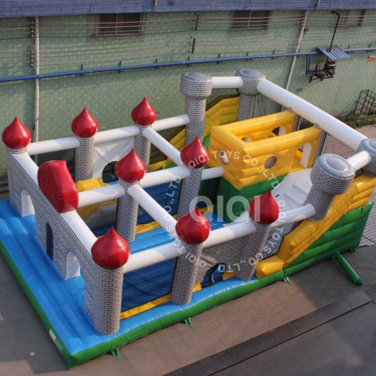 Inflatable playground 