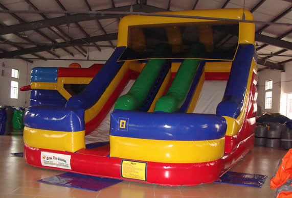 Classic double-lane inflatable slide